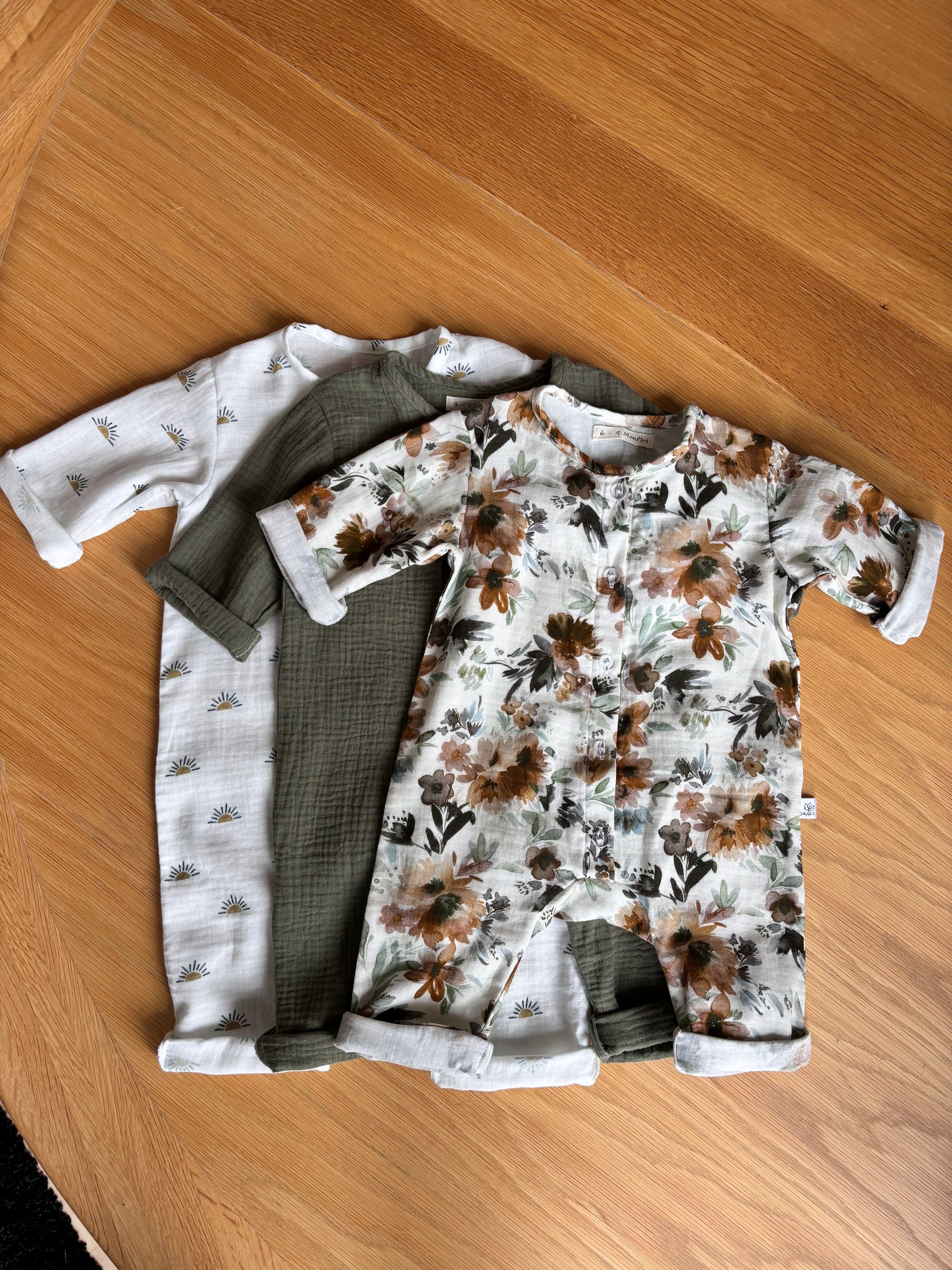 Organic cotton baby jumpsuit green