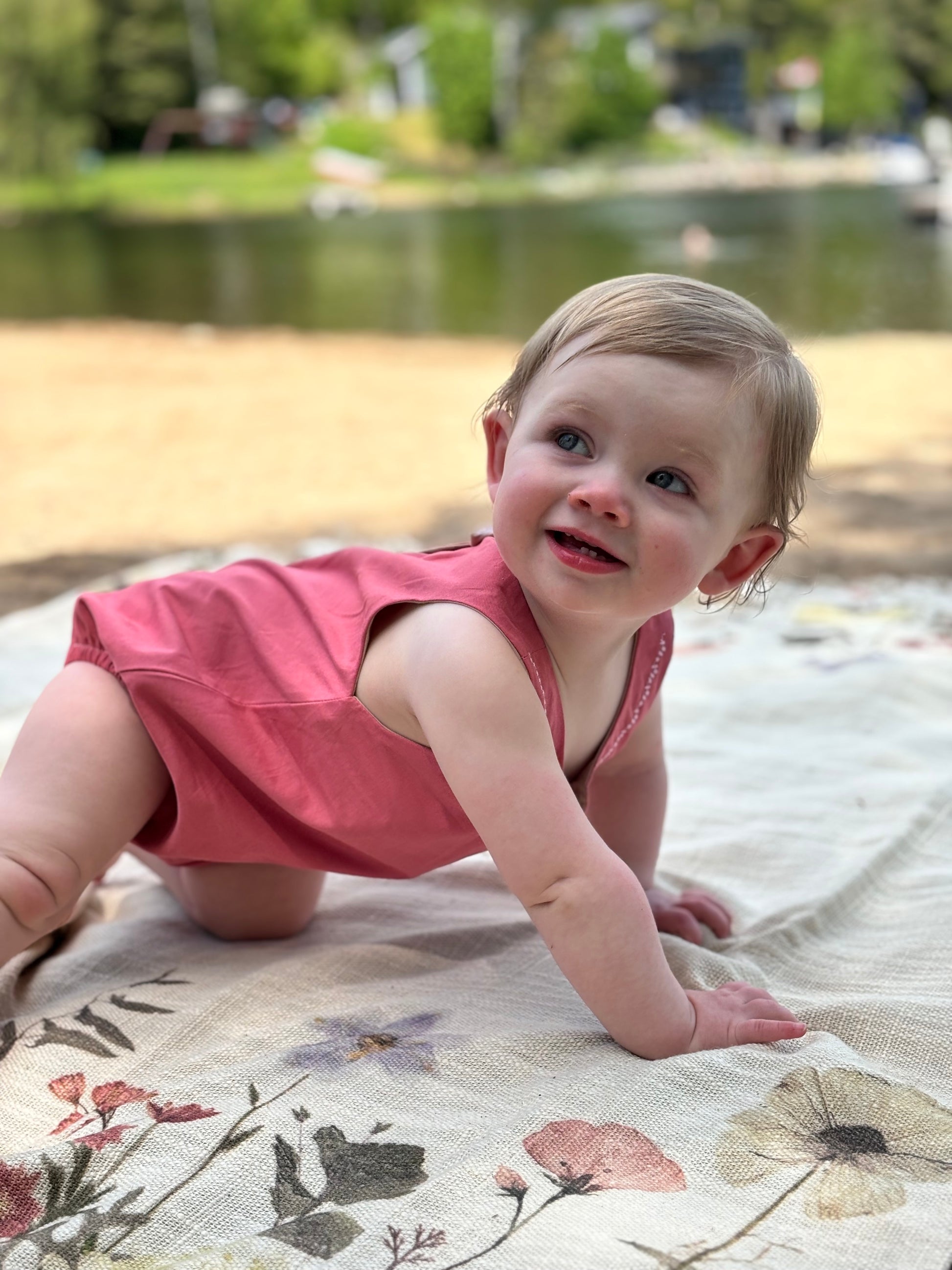 Organic cotton baby romper pink